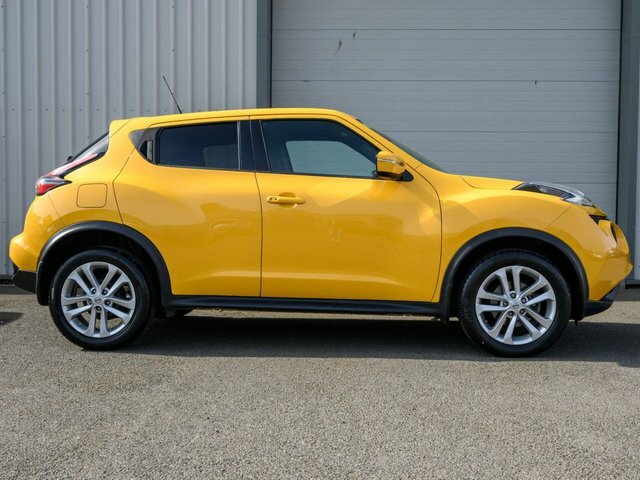 Nissan Juke 2016 1.2 Dig-t N-connecta Suv Eu Yellow #4