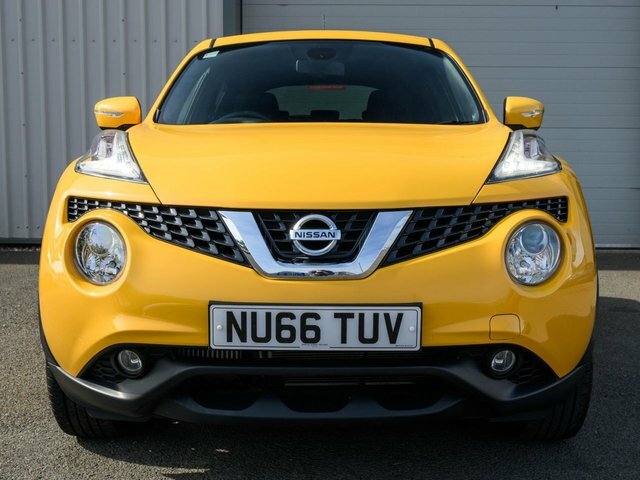 Nissan Juke 2016 1.2 Dig-t N-connecta Suv Eu Yellow #3