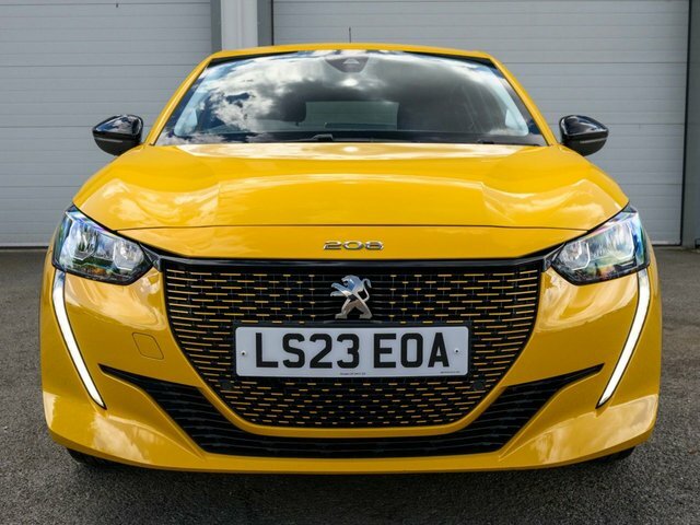 Peugeot e-208 2023 50Kwh Active Premium Hatchback LS23EOA Yellow #4