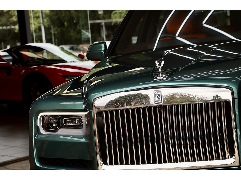 Rolls-Royce Cullinan 6.75 V12 Suv 4Wd Euro 6 563 Bhp LJ69XTS Green #4
