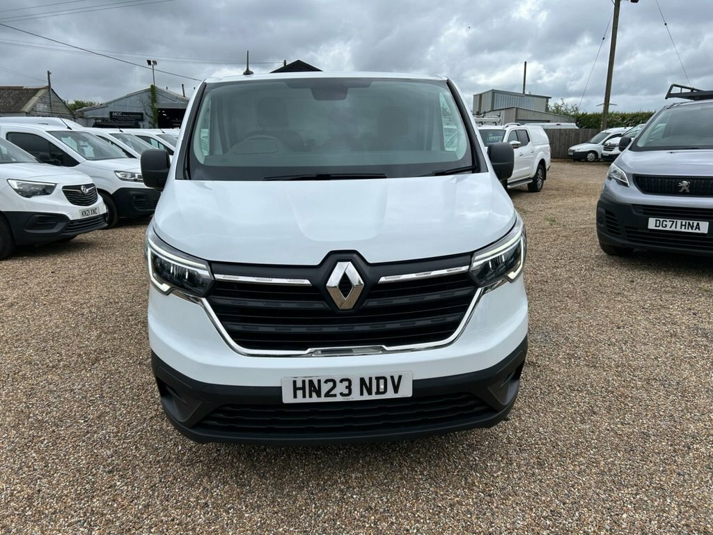 Renault Trafic 2L Business HN23NDV White #3