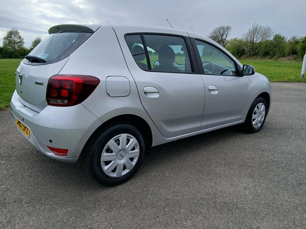Dacia Sandero Hatchback 1.5 Dci Laureate Euro 6 Ss 2018 Silver #2