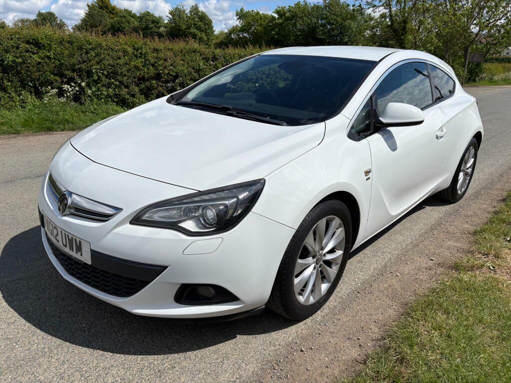 Vauxhall Astra GTC 1.4T Sri Euro 5 S S WG12UWM White #3