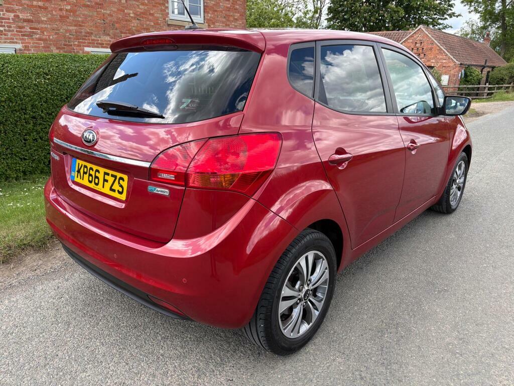Kia Venga 1.6 3 Euro 6 S S Red #4
