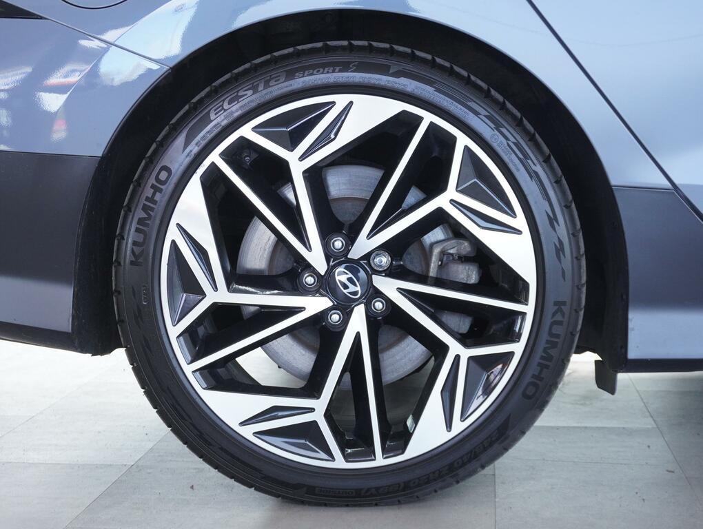 Hyundai Ioniq 6 77.4Kwh Premium Saloon Awd 325 Blue
