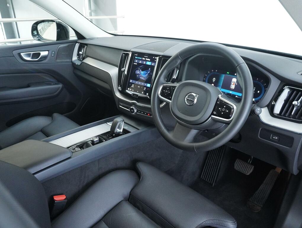 Volvo XC60 2.0 B5 Mhev Plus Suv Hybrid Awd Eu ML24CPN Grey #3