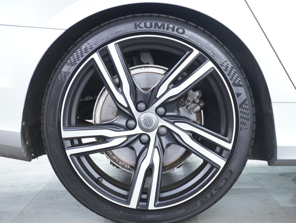 Volvo V90 2.0 D5 R-design Plus Estate Awd Eu Silver #2