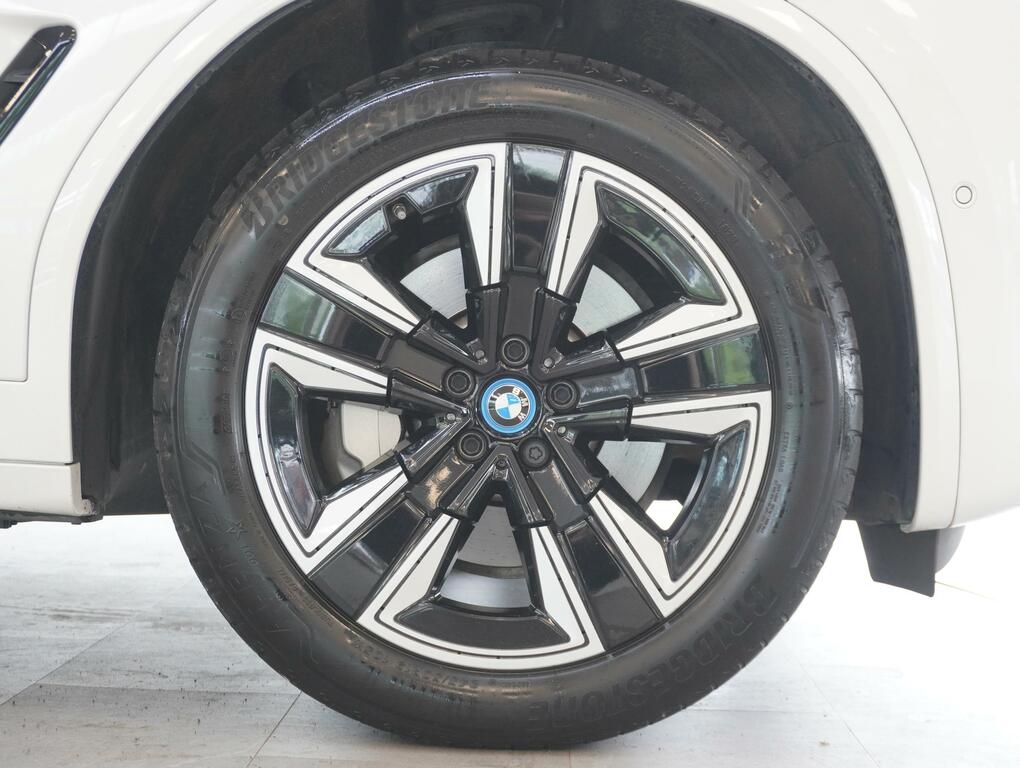 BMW iX3 80Kwh M Sport Suv 286 Ps YC73HNH White #2