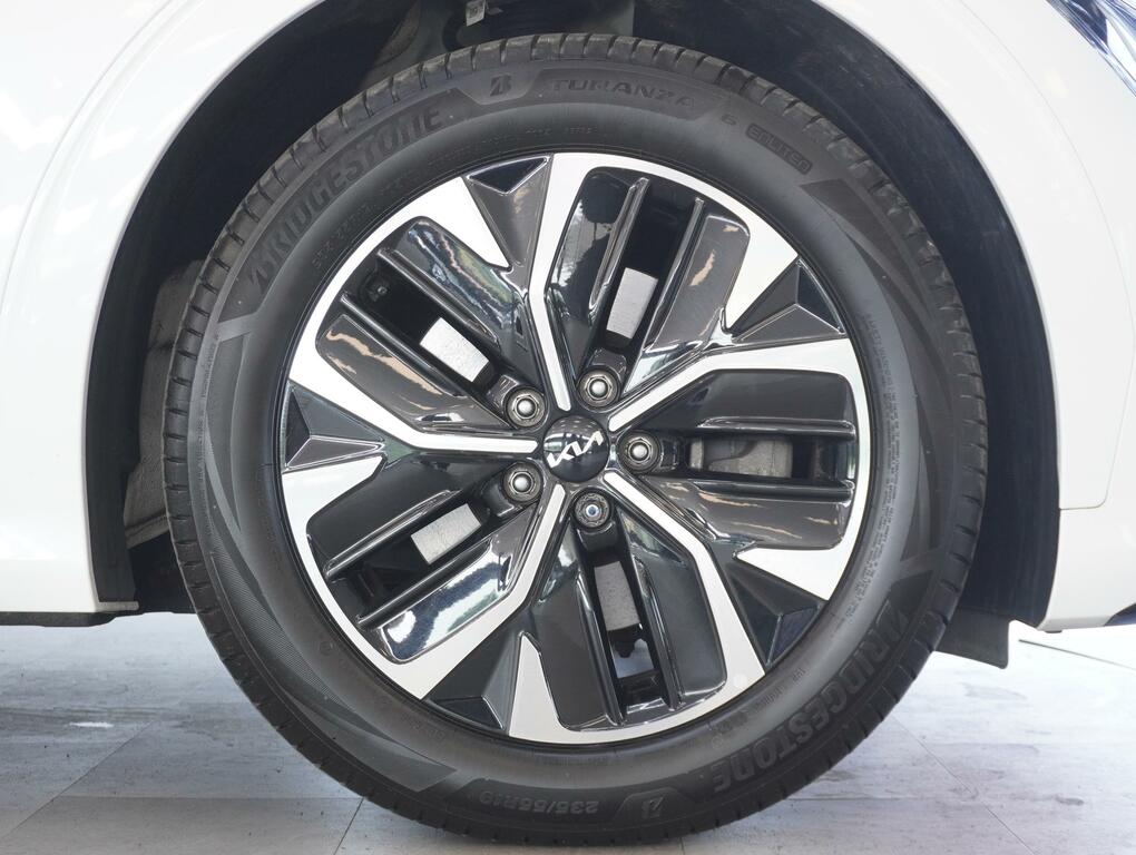 Kia EV6 77.4Kwh Gt-line Hatchback 225 B FN23ONZ White #2