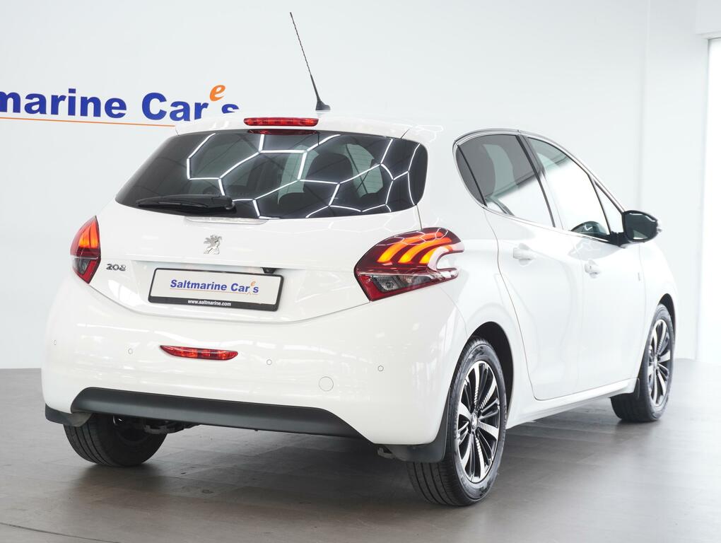 Peugeot 208 1.2 Puretech Tech Edition Hatchback Man YIG7097 White #5
