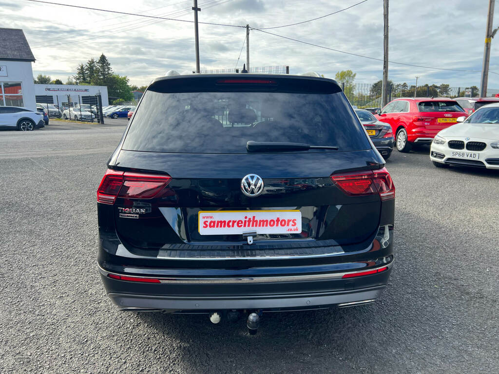 Volkswagen Tiguan Allspace 2.0 Tdi Sel CT68POU Black #2