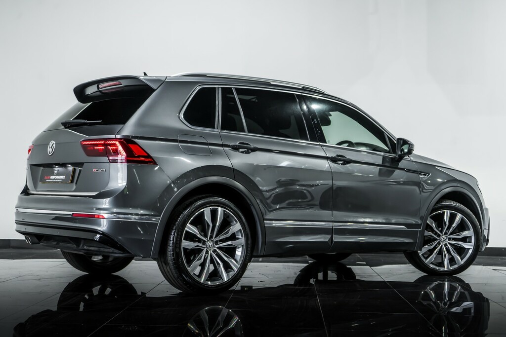 Volkswagen Tiguan Suv 2.0 Tdi R-line 201818 RX18XVT Grey #3