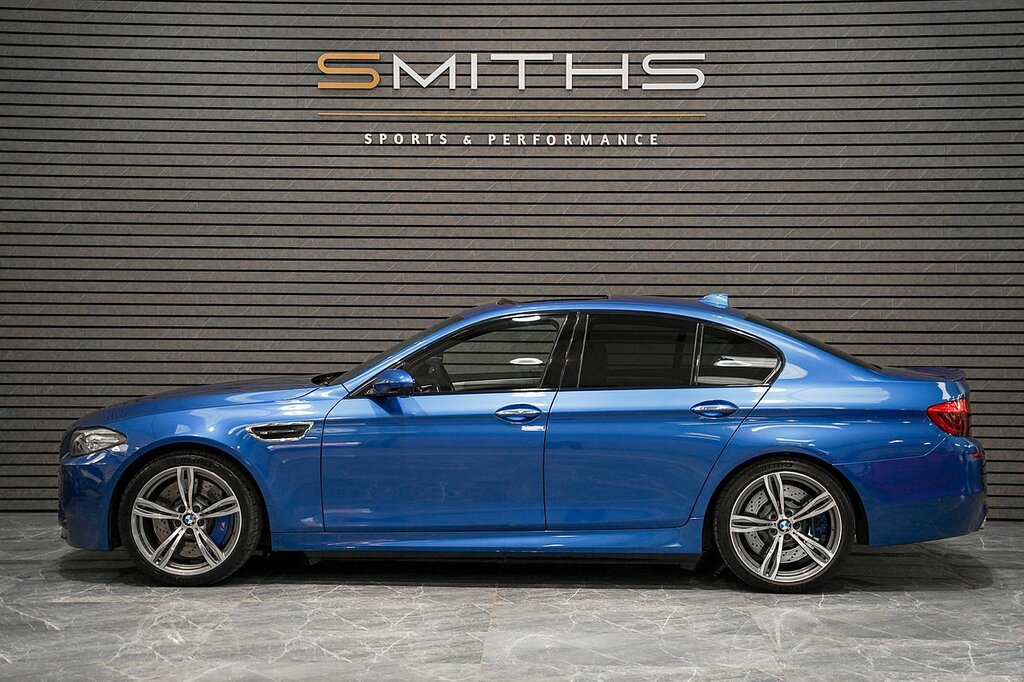 BMW M5 V8 MF66DXZ Blue