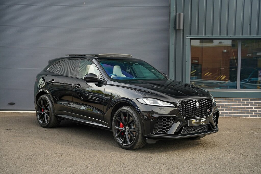 Jaguar F-Pace P550 V8 Svr Black #6