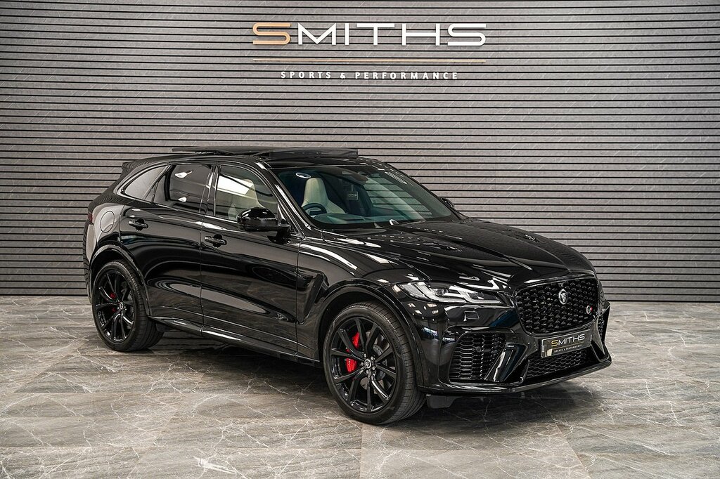 Jaguar F-Pace P550 V8 Svr Black