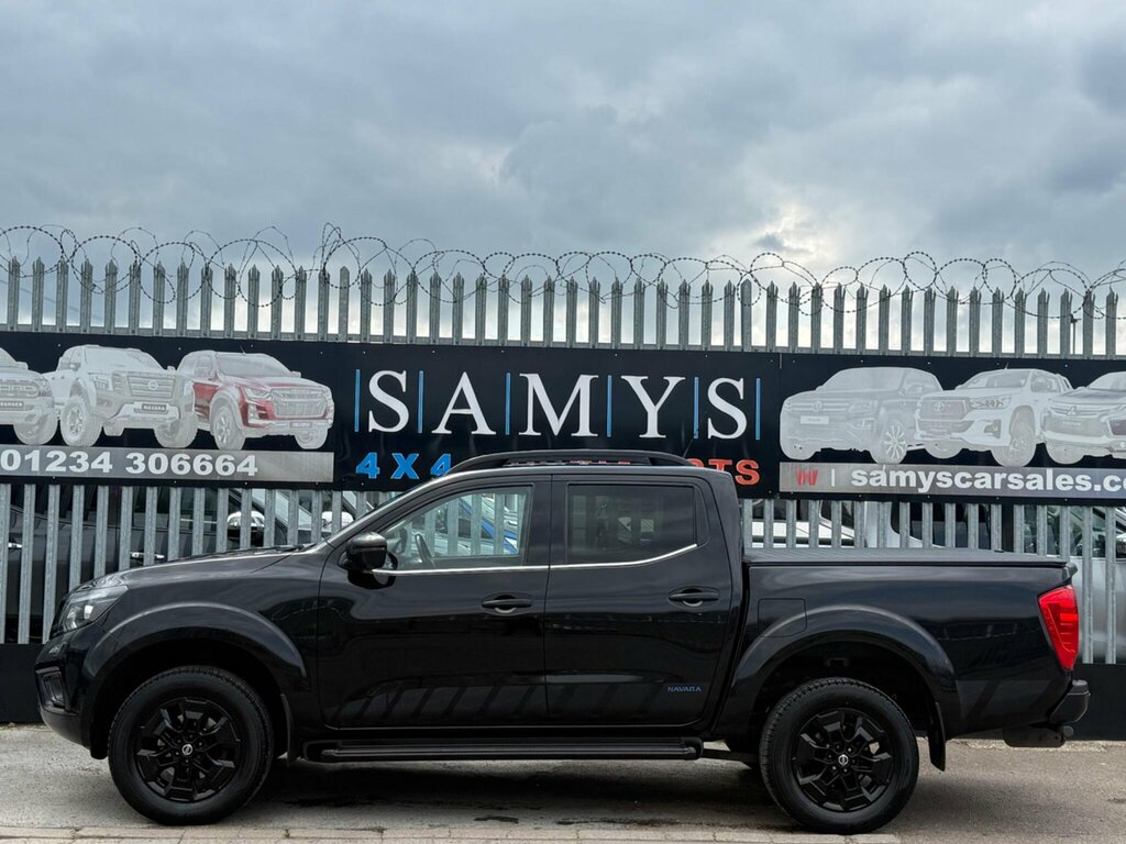 Nissan Navara 2.3 Dci N-guard 4Wd Euro 6 YF21JHO Black #4
