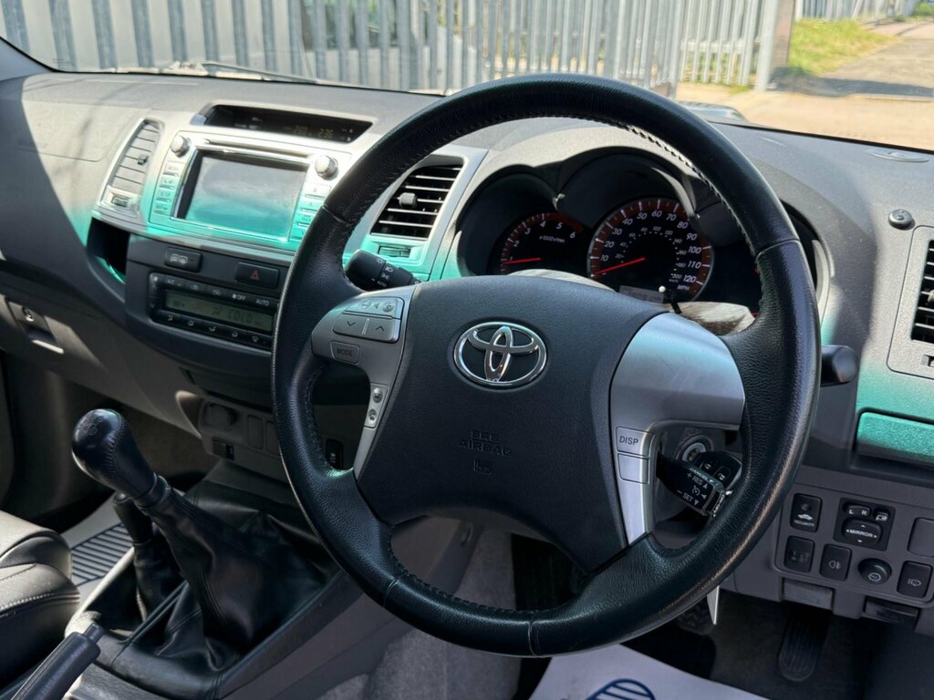 Toyota HILUX 3.0 D-4d Invincible 4Wd Euro 5 Grey #6