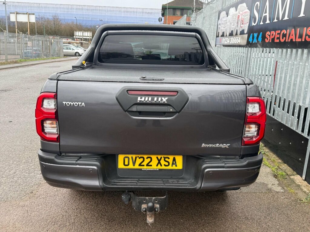 Toyota HILUX 2.8 D-4d Invincible X 4Wd Euro 6 Ss OV22XSA Grey #5