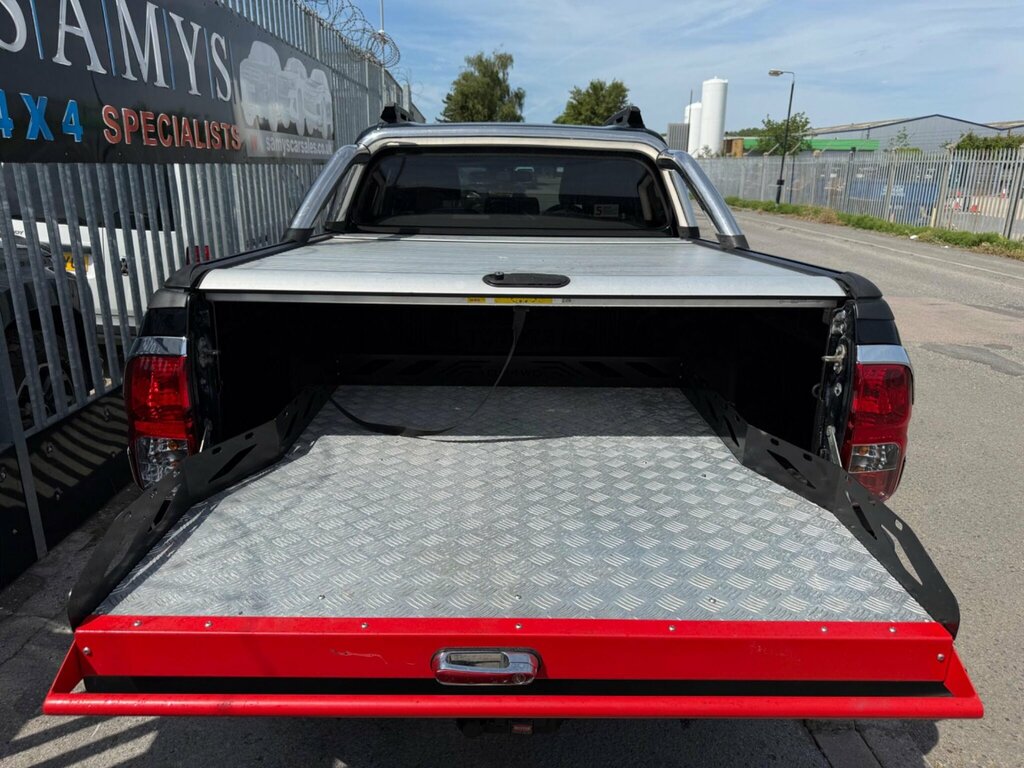 Toyota HILUX 2.4 D-4d Invincible X 4Wd Euro 6 Ss T Black #6