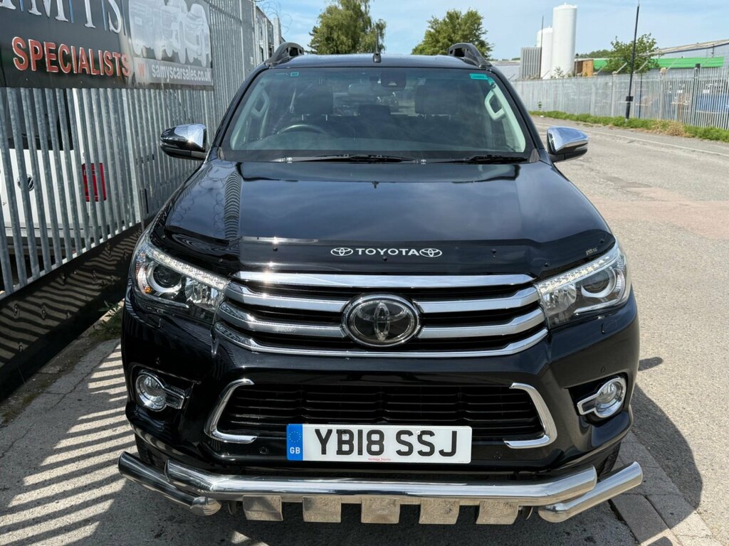Toyota HILUX 2.4 D-4d Invincible X 4Wd Euro 6 Ss T Black #2