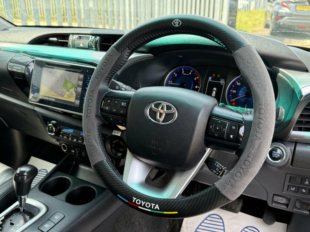 Toyota HILUX Invincible X Ltd Ed Dcab Pup 2.4 D-4d 3.5T Black #7