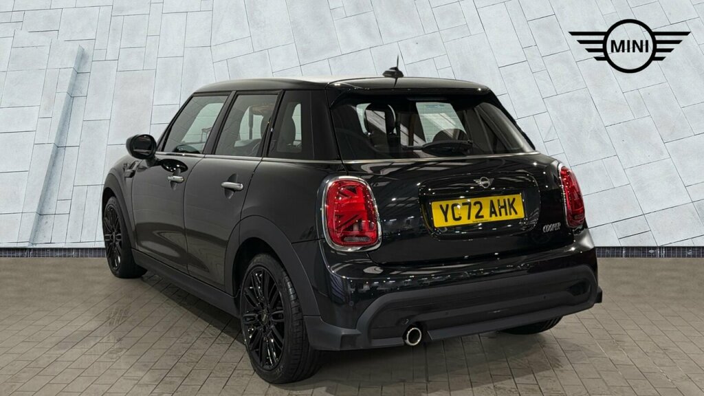 Mini Hatch 5-Door Hatch Cooper Exclusive YC72AHK Black #4