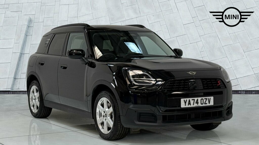 Mini Countryman Countryman S All4 YA74OZV Black #2