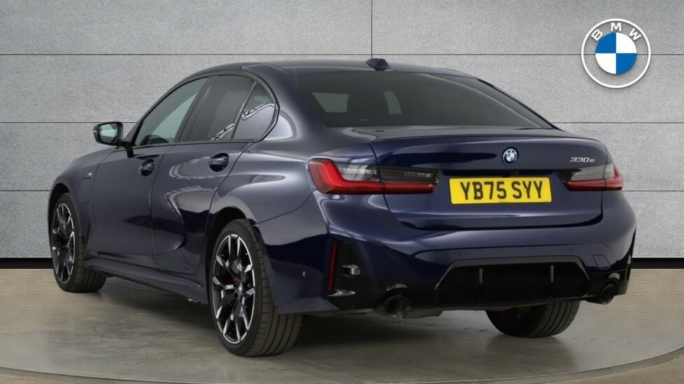 BMW 3 Series 330E M Sport Saloon YB75SYY Blue #3