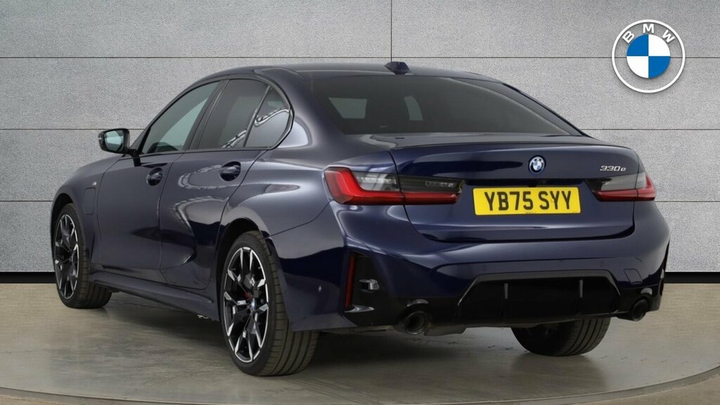 BMW 3 Series 330E M Sport Saloon YB75SYY Blue #4