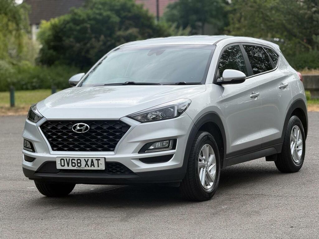 Hyundai Tucson Suv 1.6 Gdi S Connect Euro 6 Ss 201868 OV68XAT Silver #3