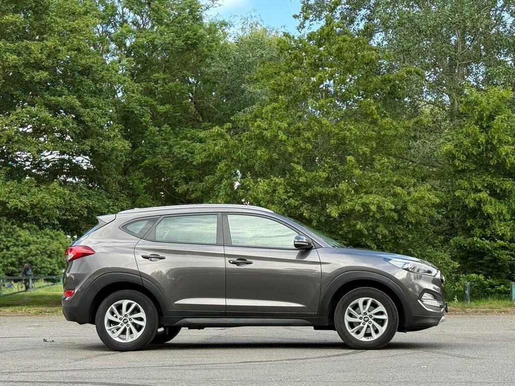 Hyundai Tucson Suv 1.6 Gdi Blue Drive Se Nav Euro 6 Ss 20 SF18YBN Grey #6