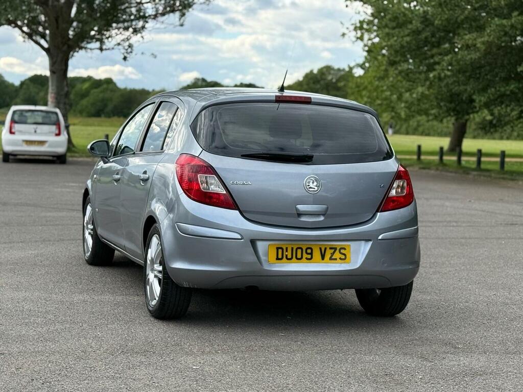 Vauxhall Corsa Hatchback 1.4I 16V Design Ac 200909 DU09VZS Silver #4