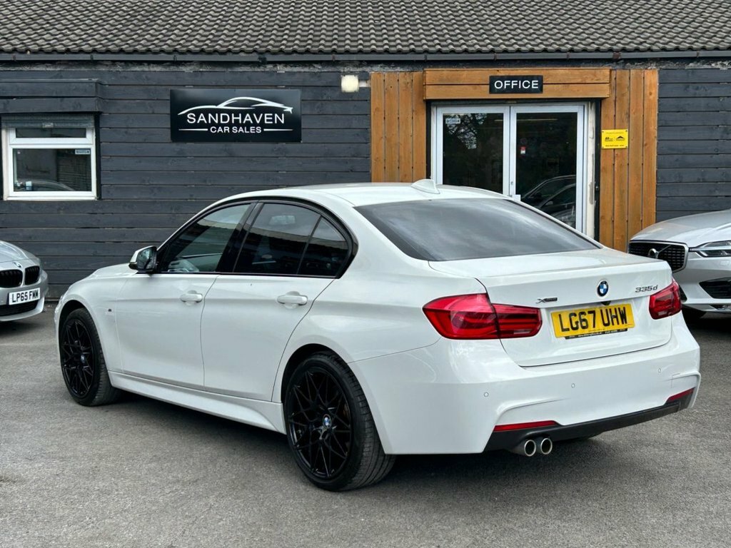 BMW 3 Series 3L M Sport LG67UHW White #2