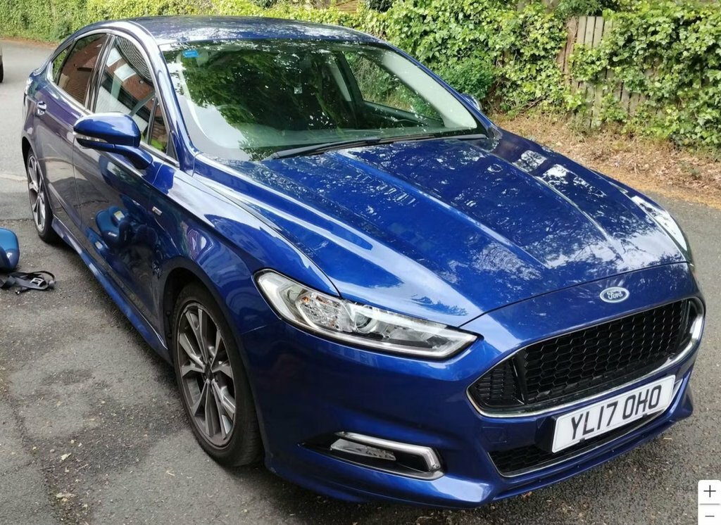 Ford Mondeo 2L St-line Blue