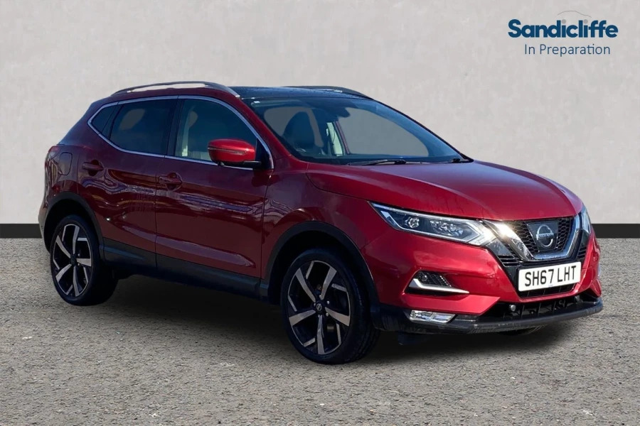 Nissan Qashqai Qashqai 1.5 Dci Tekna Hatchback Red