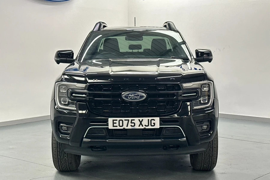 Ford Ranger Ranger P703 Stormtrak Double Cab 2.3L Ecoboost 281 EO75XJG Black #2