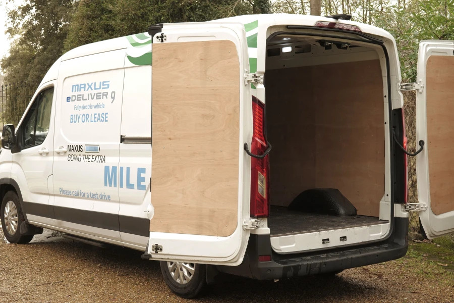 Maxus Deliver 9 Deliver 9 150Kw High Roof Van 88.5Kwh White #4