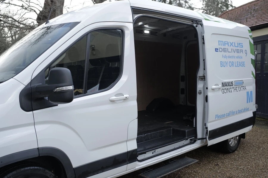 Maxus Deliver 9 Deliver 9 150Kw High Roof Van 88.5Kwh White #6