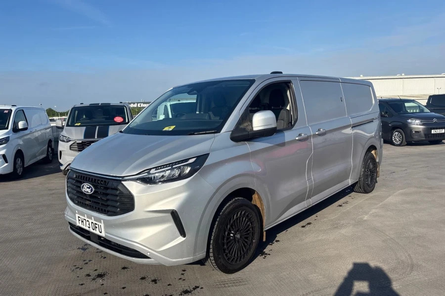 Ford Transit Custom Transit Custom V710 Limited Van 300 L2 2.0L Ecoblu FH73OFU Silver #4