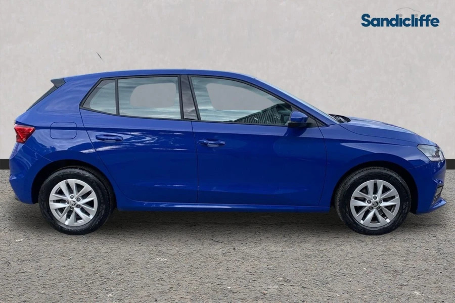 Skoda Fabia Fabia 1.0 Tsi 110 Se Comfort Dsg Hatchback MA72HKO Blue #3