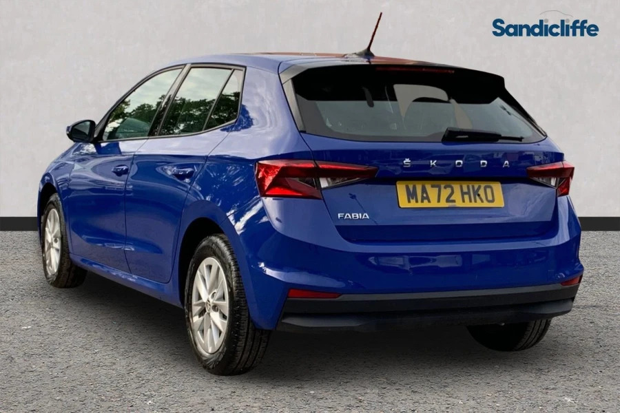 Skoda Fabia Fabia 1.0 Tsi 110 Se Comfort Dsg Hatchback MA72HKO Blue #6