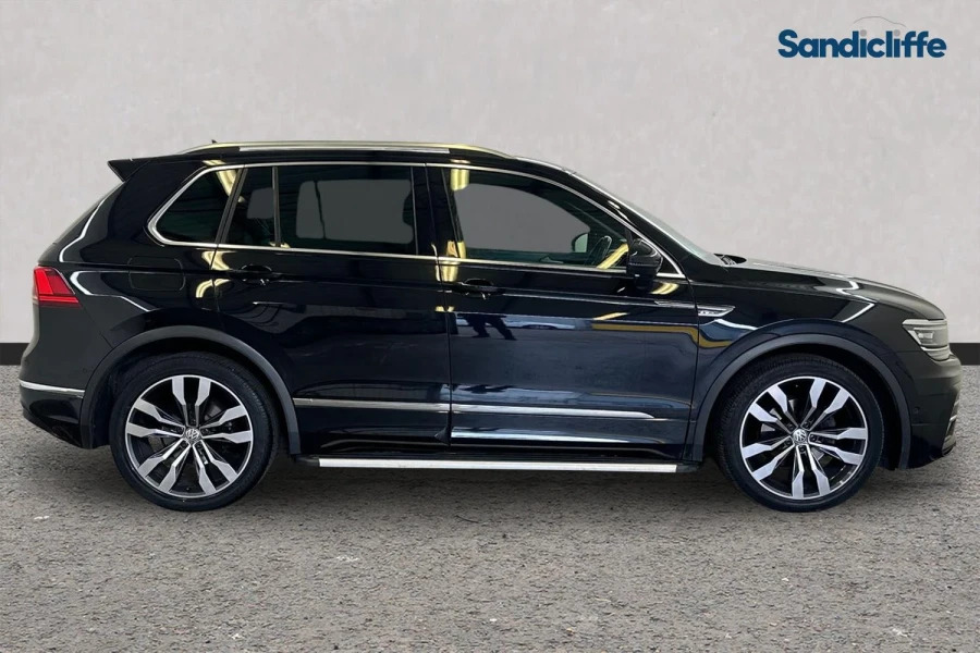 Volkswagen Tiguan Tiguan 2.0 Tdi 150 R Line Tech Dsg Estate LX20UTC Black #3