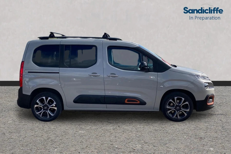 Citroen Berlingo Berlingo 1.5 Bluehdi 130 Flair M Estate DA68OUL Beige #2