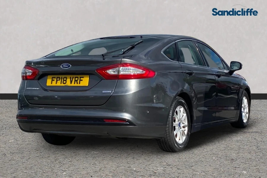 Ford Mondeo Mondeo 1.5Tdci Titanium Edition 6Spd 120Ps Grey #4