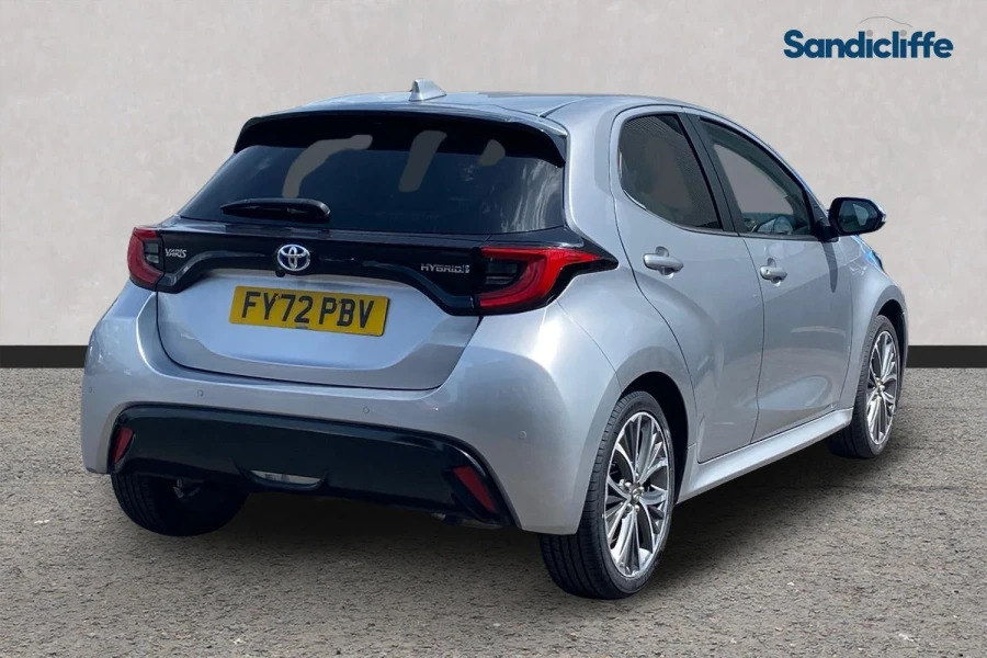 Toyota Yaris Yaris 1.5 Hybrid Excel Cvt Hatchback FY72PBV Silver #4