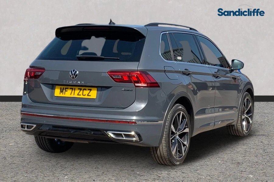 Volkswagen Tiguan Tiguan 2.0 Tdi 4Motion R-line Dsg Estate MF71ZCZ Grey #4