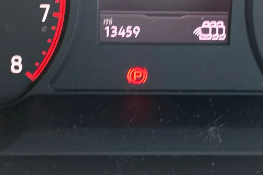 Ford Tourneo Connect Tourneo Connect Active Tourneo L1 1.5L Ecoboost 11 Red #3