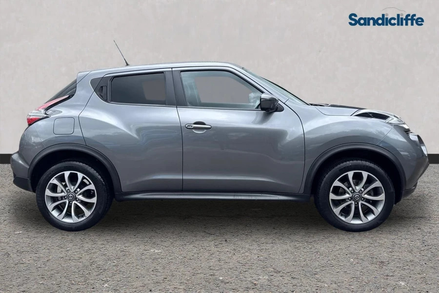 Nissan Juke Juke 1.6 Tekna Xtronic Bose Hatchback FX68WCV Grey #3