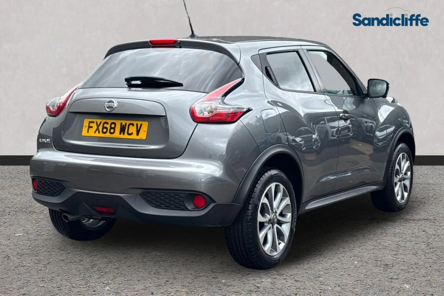 Nissan Juke Juke 1.6 Tekna Xtronic Bose Hatchback FX68WCV Grey #4