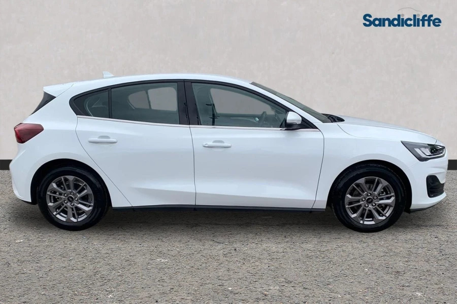 Ford Focus Focus Titanium 1.0L Ecoboost 155Ps Mhev Fwd FG75OMX White #3